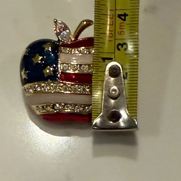 GE Wlind Signed Enamel American Flag Apple Brooch Pin With Rhinestones Vintage - Picture 14 of 14